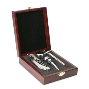 Classic wine set in wooden box IT2658