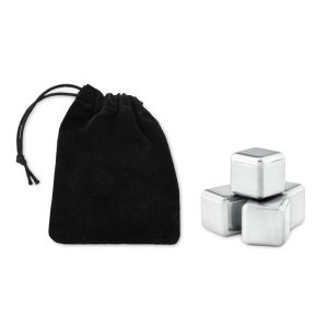 Set of 4 SS ice cubes in pouch MO9502